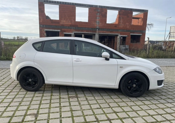 Seat Leon cena 19500 przebieg: 160000, rok produkcji 2011 z Września małe 56